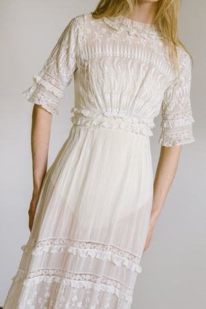 1910s Edwardian lawn gown