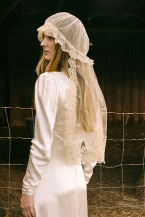 1800s lace net bonnet wedding veil