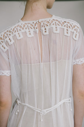 1900s French net tunic