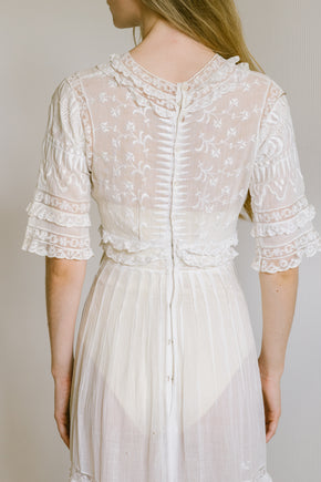 1910s Edwardian lawn gown