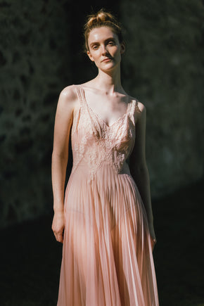 Vanity fair 1940s pink peignoir set