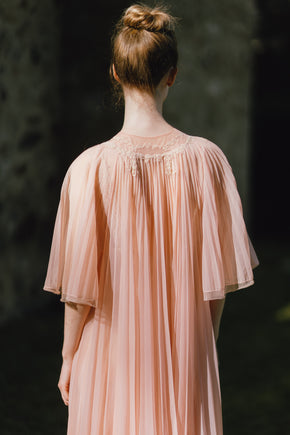 Vanity fair 1940s pink peignoir set