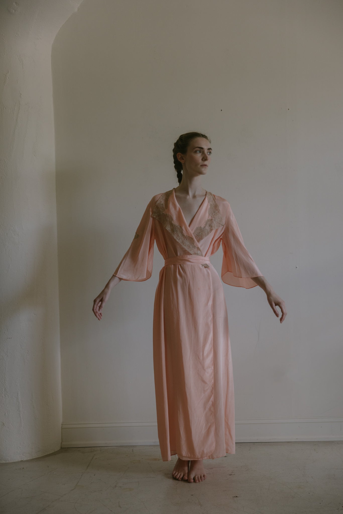 C. 1930s silk lace bell sleeve robe