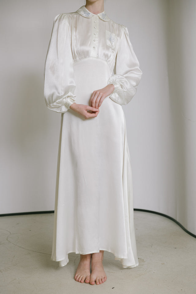 1930s ivory satin nightgown