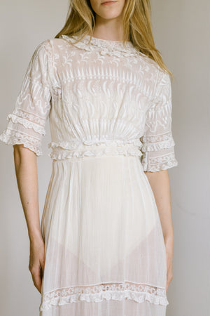 1910s Edwardian lawn gown
