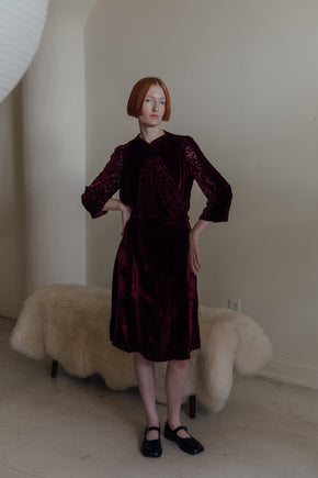 1930s garnet devoré velvet dress