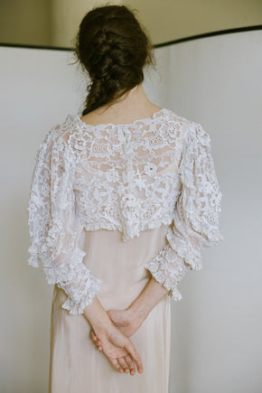 1910s pointed mixed lace embroidered blouse