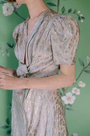 1940s damask silk dressing gown