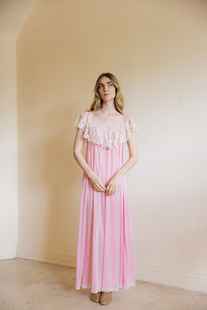 1960s baby pink Lucie Ann lace nightgown
