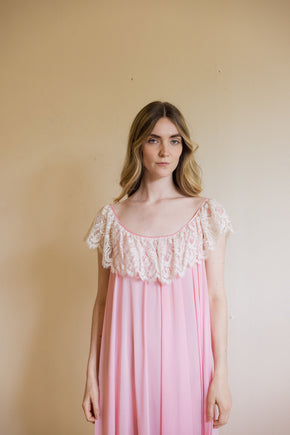 1960s baby pink Lucie Ann lace nightgown