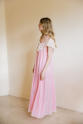 1960s baby pink Lucie Ann lace nightgown