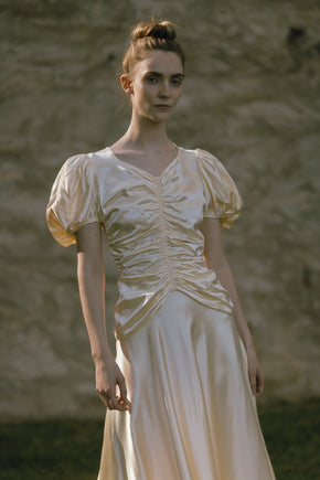 C. 1940s cream puff sleeve wedding gown