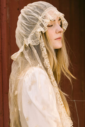 1800s lace net bonnet wedding veil