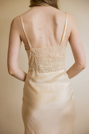 1930s champagne monogrammed silk lace half slip