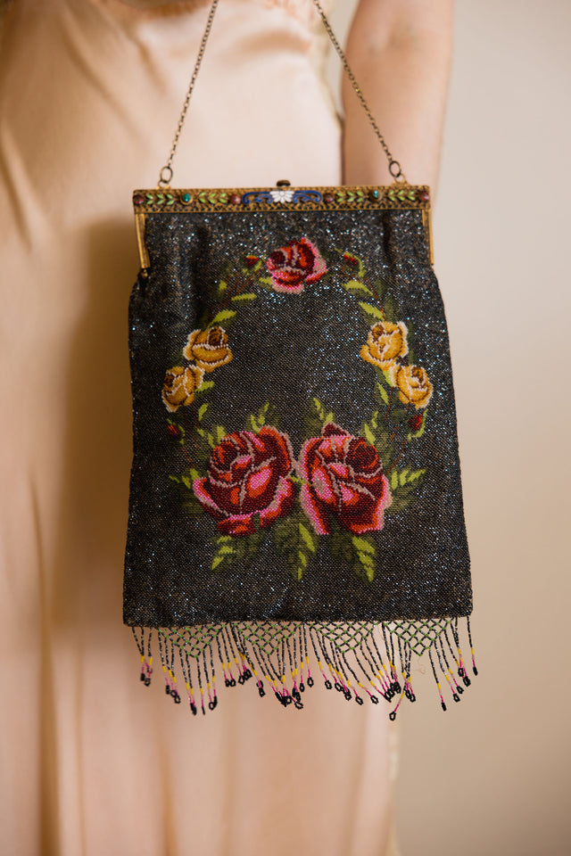 1920s deco glass beaded bag